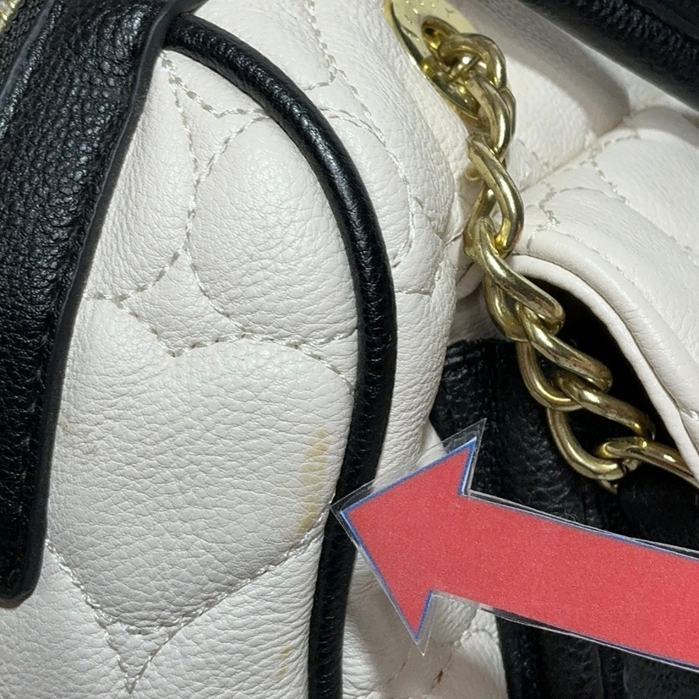 Betsey Johnson Classic Heart Quilted Sachel Handbag - Picture 7 of 15